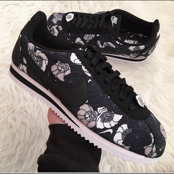 Nike Shoes - Nike classic Cortez LX Woman’s Sneakers